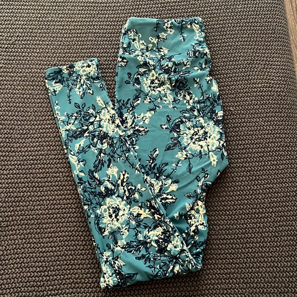 Lularoe Blue Floral Leggings OS